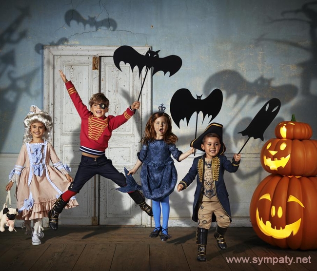 Для детского Хэллоуина можно придумать несложные и бюджетные варианты празднования